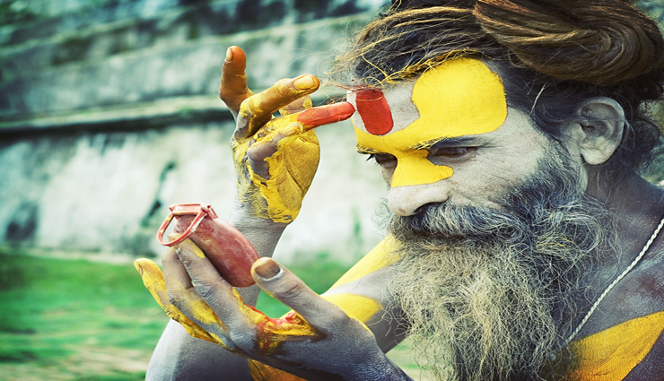 आपकी सोई हुई किस्मत को जगा सकता है लाल चंदन, जरूर आजमाए ये उपाय 