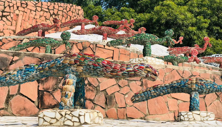 chandigarh,tourist places in chandigarh,rock garden,sukhna lake,art gallery,terraced garden,topiary park