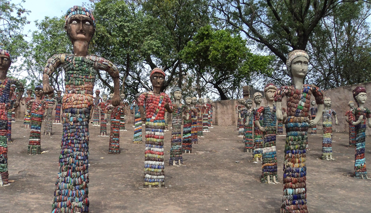 chandigarh,places to visit in chandigarh,tourist attraction in chandigarh,zakir hussain rose garden,iskcon temple,sector 17 market,sukhna lake,hops n grains,rock garden