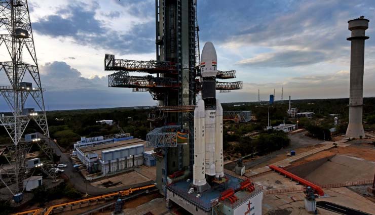 'बाहुबली' : जिसके कंधों पर बैठकर भारत पूरा करेगा मिशन 'चंद्रयान-2', जाने इसकी खासियत