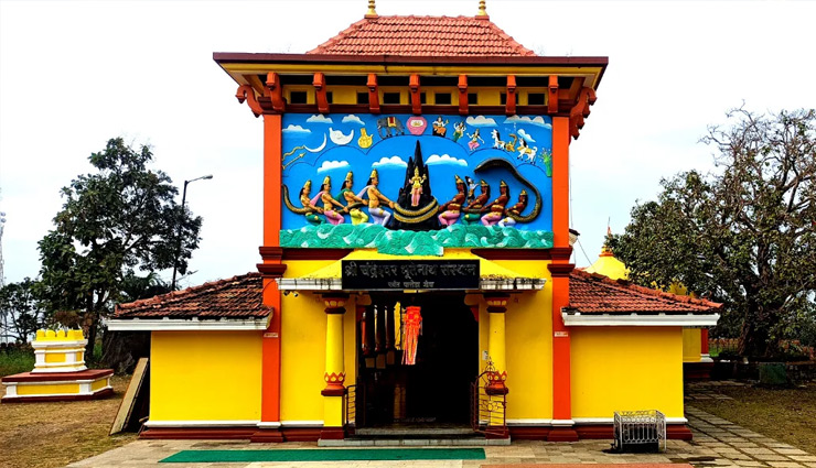 famous temples in goa,list of all temples in goa,biggest temple in goa,most famous temple in goa,oldest temple in goa,old temples in goa,famous temples in north goa,famous shiva temple in goa,famous temples in south goa,goa holidays,holidays