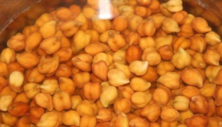 चने का पानी होता है बेहद फायदेमंद, सुबह खाली पेट करे इसका सेवन 