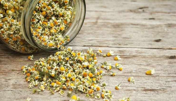 natural beauty herbs,herbs for skin care,herbs for hair growth,herbal beauty treatments,natural skincare ingredients,beauty tips with herbs,herbal remedies for skin,glowing skin herbs,healthy hair herbs,herbal beauty secrets