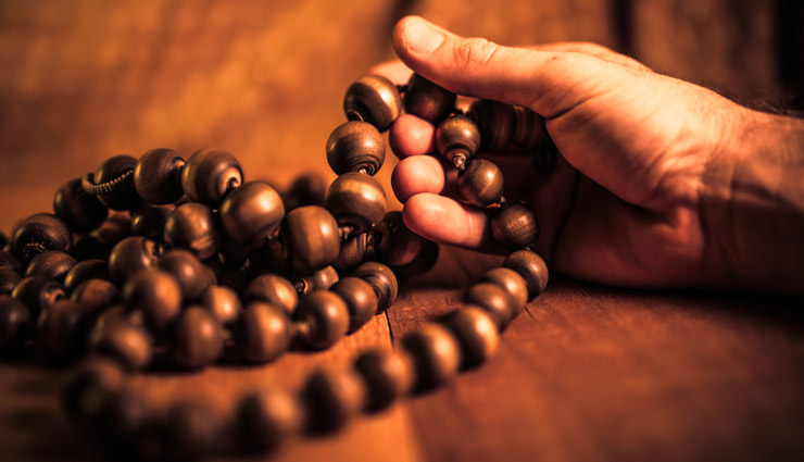 सावन महीने में इन मन्त्रों के जाप से पाए भगवान शिव और विष्णु दोनों की कृपा