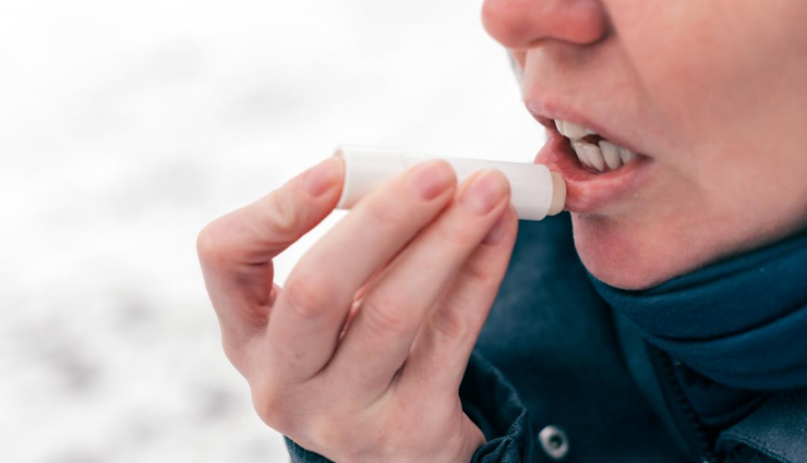 5 DIY Ways To Use Coconut Oil To Treat Chapped Lips