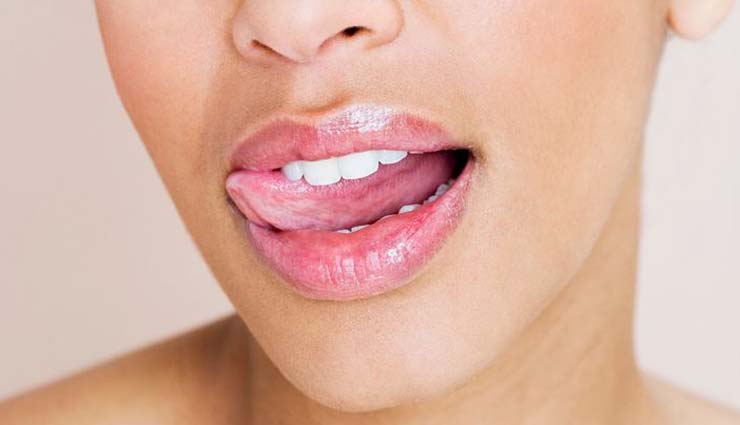 chapped lips. home remedies,home remedies to treat chapped lips,lips care tips,beauty tips,skin care tips