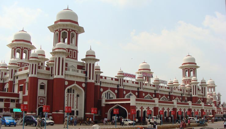 most beautiful railway station of india,chatrapati shivaji terminus,ghum railway station,lucknow central,chennai railway statio,char bagh railway station ,यह हैं भारत के सबसे शानदार रेलवे स्टेशन 