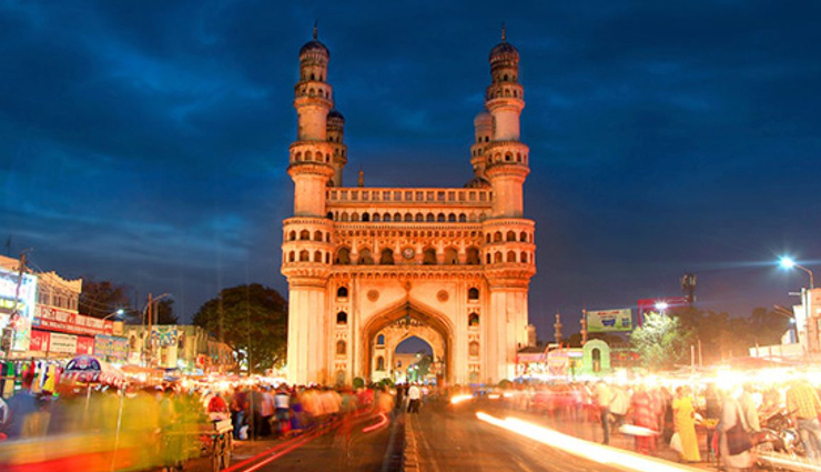 qutub minar,travel qutub minar,famous tall tower,delhi,holidays,travel guide,travel tips