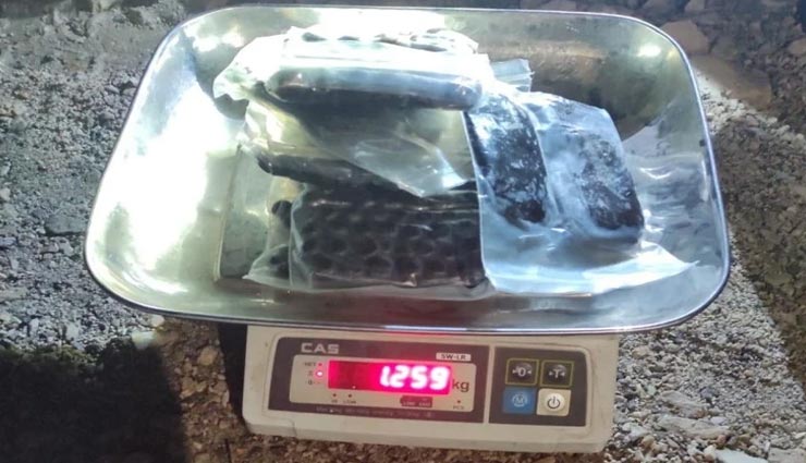 हिमाचल : कोरोना कर्फ्यू की आड़ में की जा रही थी नशे की तस्करी, युवक से एक किलो 259 ग्राम चरस बरामद