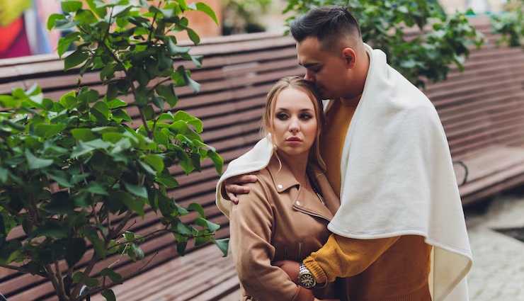 happy couple tips,how to be a happy couple,secrets of happy relationships,relationship goals,expressing love in a relationship,healthy relationship habits,couple happiness advice,how to show love,signs of a strong relationship,how to build joy in love