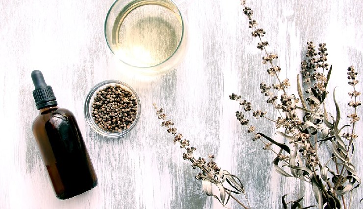 breast pain in women,mastalgia causes,cyclic breast pain,non-cyclic breast pain,breast pain during periods,home remedies for breast pain,breast tenderness,sharp pain in breast,hormonal breast pain,breast pain symptoms