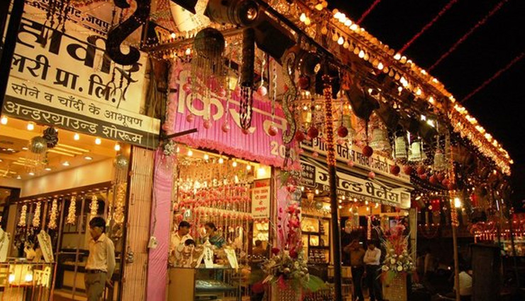 places to celebrate diwali in jaipur,diwali in jaipur,places in jaipur,johari bazar,Nahargarh Fort,jal mahal,chaura rasta,mi road,diwali,diwali 2017,diwali special,diwali special 2017