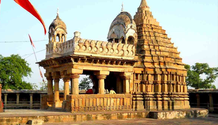 madhya pradesh,madhya pradesh tourism,jabalpur,jabalpur tourist places,jabalpur historical places,travel,holidays,travel guide