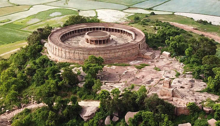 temples in madhya pradesh,famous temples to visit in madhya pradesh,religious places in madhya pradesh,hindu temples in madhya pradesh,spiritual tourism in madhya pradesh,must-visit temples in madhya pradesh,ancient temples in madhya pradesh,pilgrimage sites in madhya pradesh,madhya pradesh temple tour,sacred temples of madhya pradesh