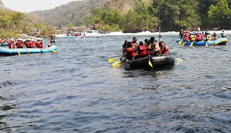 cheap places in india,places to explore under rs 1000,enjoy isolation at dandeli,camping under the starry sky in honnemardu,explore heritage & its grandeur at gandikota,discover the life of lamas in bylakuppe,wildlife experiences in kabini,amazing views to trek in kudremukh