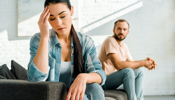 signs of cheating boyfriend,is my boyfriend cheating,how to tell if boyfriend is cheating,cheating signs,boyfriend infidelity,relationship advice,unfaithful boyfriend