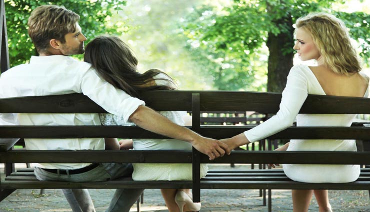 पति कर रहा है आपके साथ धोखा, इस तरह करें परिस्थिति को हैंडल