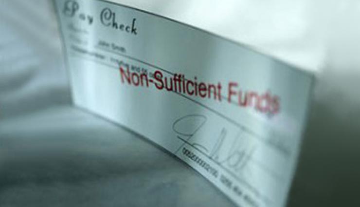 weird news,karkardooma court,case against seven year old child,cheque bounce case