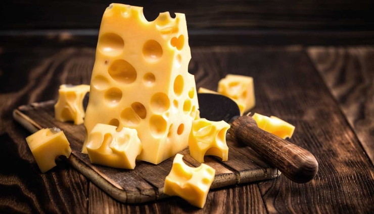 protein benefits,amino acids,essential amino acids,protein-rich foods,muscle growth protein,protein for skin and hair,plant-based protein,meat protein sources,balanced diet protein,protein nutrition