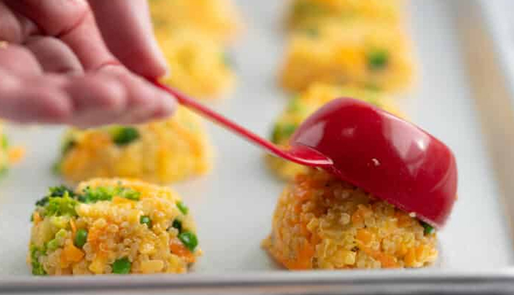 cheesy veggie quinoa cakes,hunger struck,food,easy recipe
