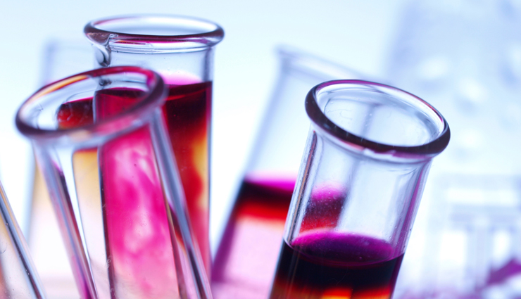 cosmetics,things to keep in mind while purchasing cosmetics,beauty hacks,beauty tips,beauty products purchase,beauty tips in hindi