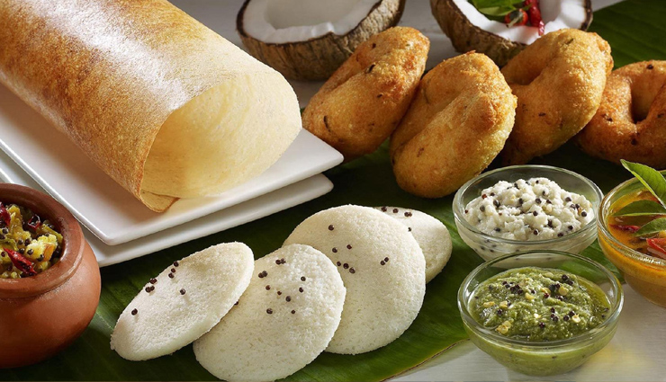 अपने स्थानीय भोजन के लिए जाना जाता हैं चेन्नई, घूमने जाएं तो जरूर ले इन 8 व्यंजनों का स्वाद 
