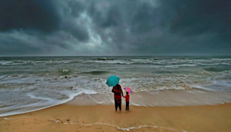 tourist places,tourist places in monsoon,dont plans to roam these places in monsoon,unsafe place in monsoon