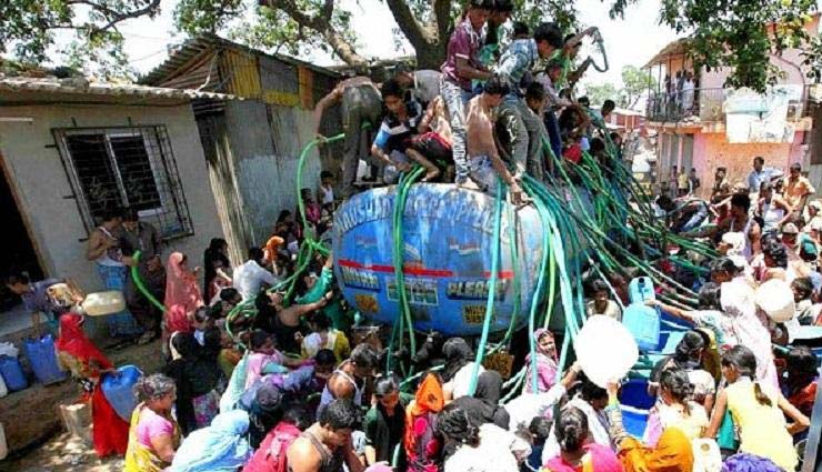 बूंद-बूंद पानी को तरस रहे हैं चेन्नई के लोग, केरल सरकार का दावा, तमिलनाडु ने ठुकरा दी 20 लाख लीटर पेयजल की पेशकश 