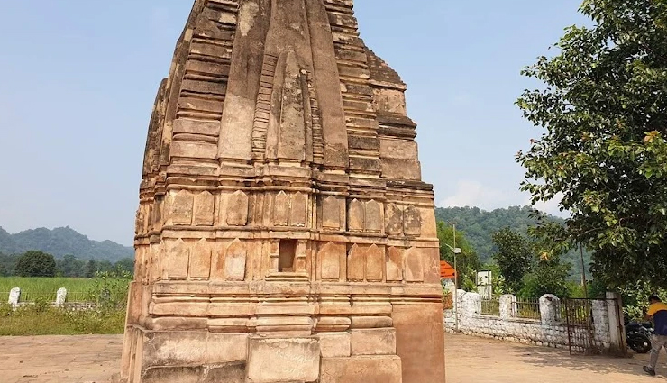 पर्यटन के क्षेत्र में अपनी एक अलग पहचान रखता है छत्तीसगढ़ का कवर्धा नगर kawardha town in chhattisgarh,explore kawardha in chhattisgarh,kawardha chhattisgarh a hidden gem,discovering the beauty of kawardha town,must-visit places in kawardha chhattisgarh,sightseeing in kawardha town,chhattisgarh,kawardha travel guide top attractions,kawardha,chhattisgarh historical and cultural sites,experience the charm of kawardha town,kawardha chhattisgarh unexplored tourist destination