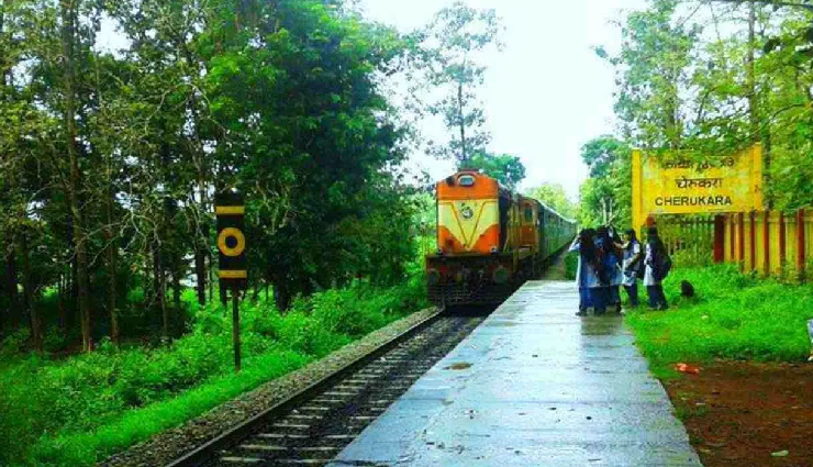 scenic railway stations in india,beautiful indian railway stations,aesthetic train stations to visit,architectural gems of indian railways,iconic railway stations in south asia,unique train station designs,historical railway stations in india,cultural significance of indian railway architecture,unesco heritage railway stations,picturesque train stations in different states