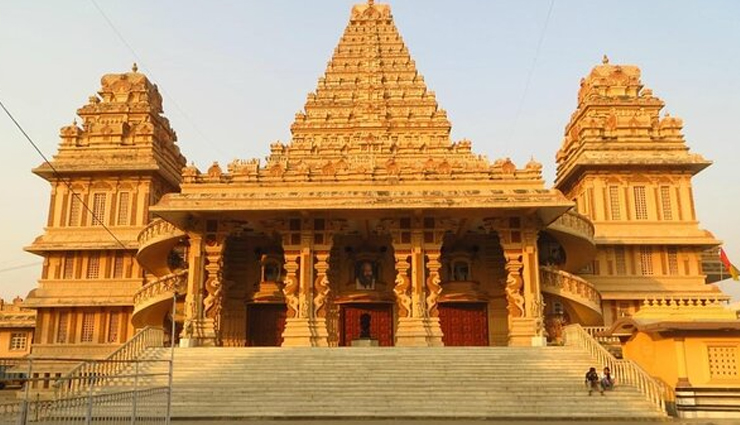 दिल्ली के इन 10 मंदिरों में हमेशा लगा रहता है भक्तों का तांता, बेहद मनमोहक रहता हैं माहौल 10 famous delhi temples,delhi temples,temples in delhi,delhi tourism,tourist places in delhi