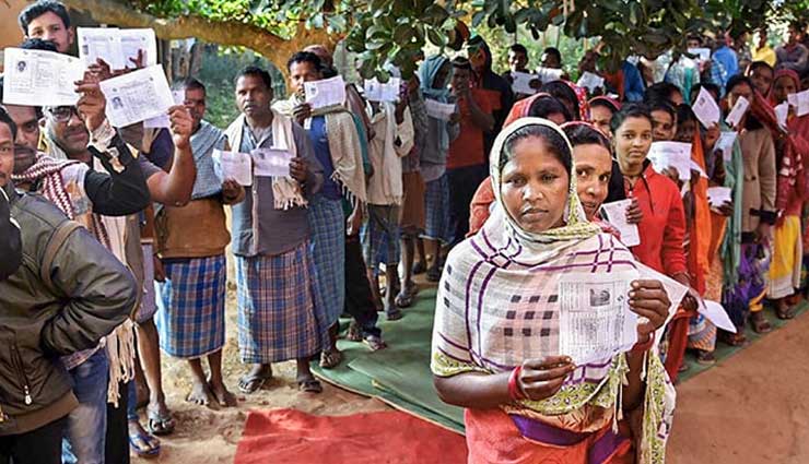 छत्तीसगढ़ चुनाव : कड़ी सुरक्षा के बीच दूसरे और आखिरी चरण का मतदान जारी, 10 बजे तक करीब 12.54 % मतदान
