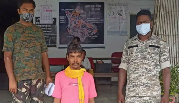 छत्तीसगढ़ : मां ने धान साफ नहीं किया तो बेटे ने उतारा मौत के घाट, शव को गड्‌ढे में छिपाया; गिरफ्तार