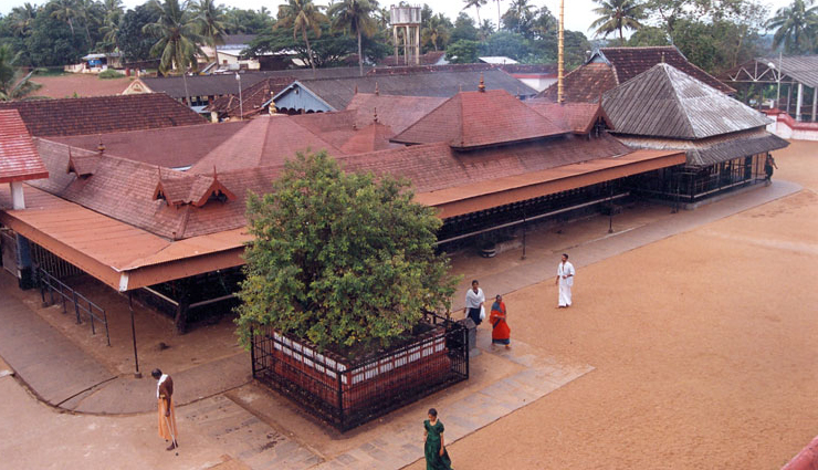 tourist places in kochi,top attractions in kochi,best places to visit in kochi,kochi sightseeing,historical places in kochi,tourist destinations in kochi,kochi travel guide,kochi points of interest,famous landmarks in kochi