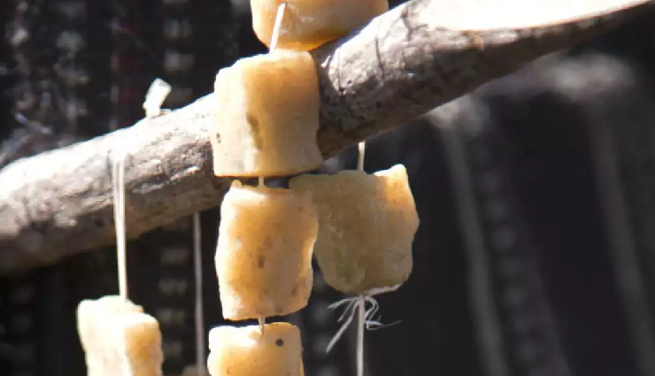 taste the essence of ladakh culinary wonders,unveiling ladakh mouthwatering local dishes,dive into ladakh authentic food experiences,savor the unique flavors of ladakhi cuisine,discovering ladakh hidden gastronomic treasures,delight in ladakh traditional flavors,exploring ladakh popular and savory dishes,indulge in ladakh culinary heritage,enjoying the diverse tastes of ladakh,unforgettable food adventures in ladakh