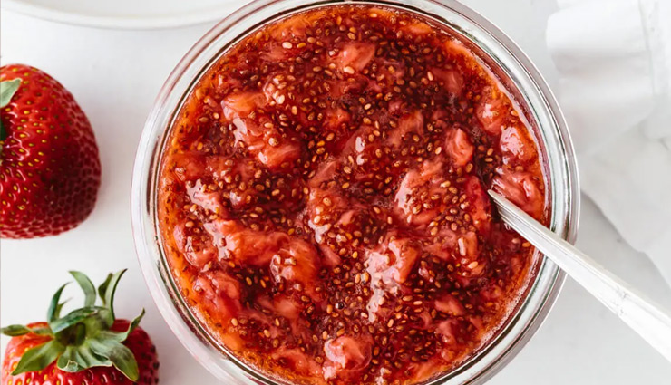 chia seeds benefits,health benefits of chia seeds,nutrient-dense seeds,omega-3 fatty acids,digestive health,heart health,blood sugar regulation,weight management,antioxidant properties,chia seed recipes