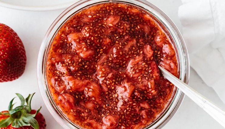 chia seeds health benefits,chia seeds superfood,omega-3 fatty acids in chia seeds,antioxidants in chia seeds,chia seeds nutrition,chia seeds recipes,chia seeds for heart health,chia seeds for weight loss,chia seeds and brain function,chia seeds for bone health,chia seeds digestion,chia seeds energy,chia seeds endurance,incorporating chia seeds,cooking with chia seeds