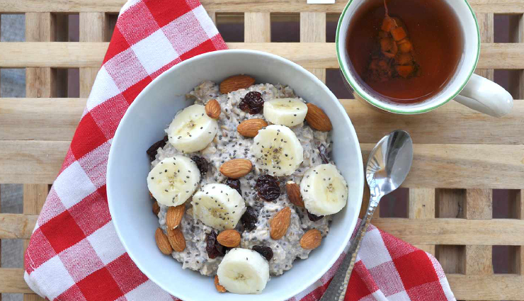 chia seed benefits,incorporating chia seeds into diet,quick chia seed recipes,chia seed pudding recipe,chia seed smoothie recipe,chia seed oatmeal recipe,chia seed yogurt parfait recipe,chia seed salad dressing recipe,health benefits of chia seeds,chia seed nutrition,chia seed digestive health,chia seed heart health,chia seed blood sugar management,chia seed weight management,chia seed preparation tips