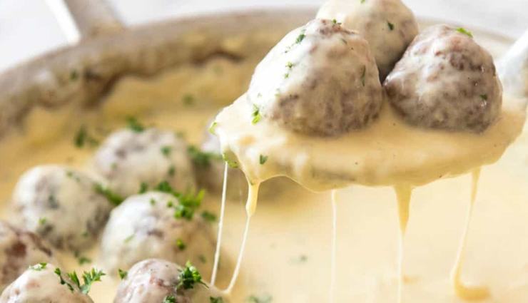 creamy chicken meatballs,creamy chicken meatballs recipe,easy recipe,chicken recipe,chicken health benefits,hunger struck,food