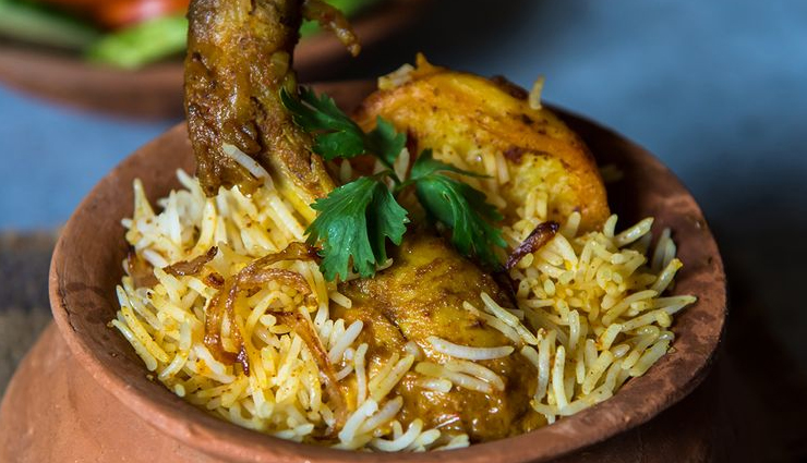 famous station food to test,holiday,travel,tourism