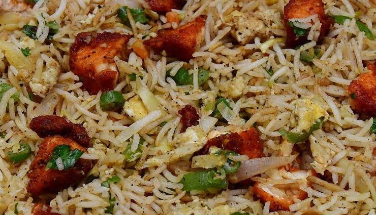 chicken fried rice recipe,flavorful chicken fried rice,nutritious chicken fried rice,delicious homemade fried rice with chicken,craving-satisfying chicken fried rice,easy and tasty chicken fried rice recipe,quick homemade chicken fried rice,healthy chicken fried rice at home,mouthwatering chicken fried rice,homemade asian-style chicken fried rice