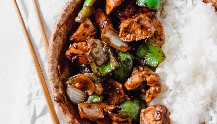 chicken in black bean sauce,black bean chicken recipe,chinese black bean chicken,homemade chicken stir-fry,easy chinese stir-fry recipe,restaurant-style chicken recipe,quick chicken dinner ideas,authentic chinese cuisine,flavorful chicken stir-fry,asian-inspired chicken dish