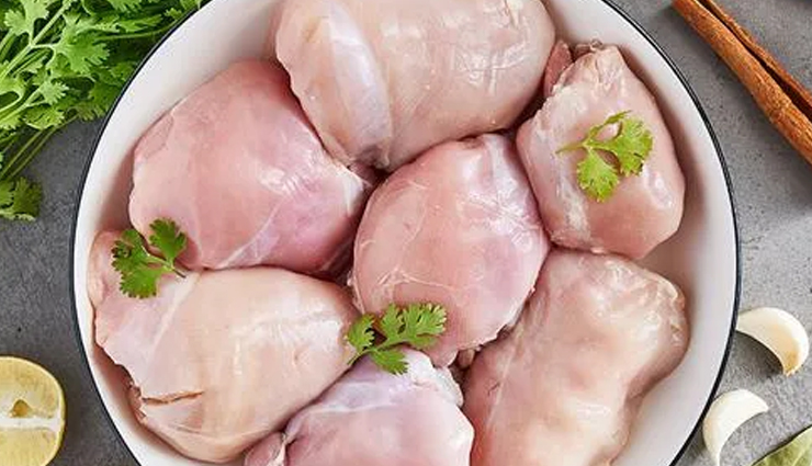 kolhapuri chicken recipe,spicy chicken recipe from maharashtra,authentic kolhapuri chicken,kolhapuri chicken preparation,kolhapuri chicken cooking time,spicy chicken dish from kolhapur,kolhapuri chicken recipe step-by-step,maharashtra style chicken recipe,kolhapuri chicken with bold flavors,how to make kolhapuri chicken