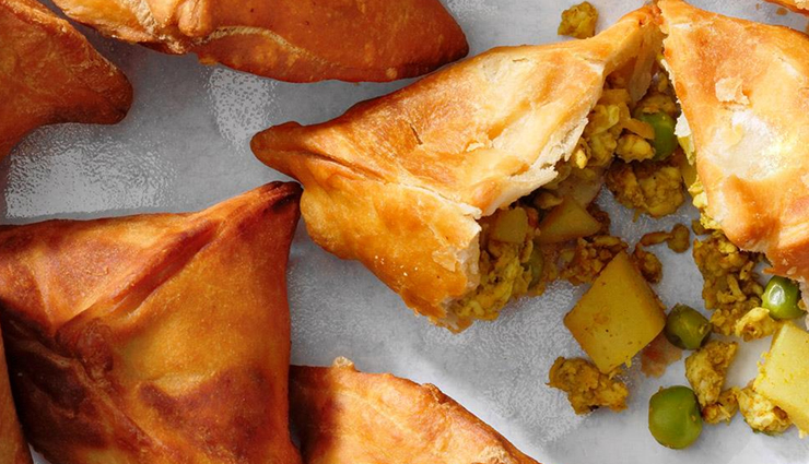 samosa recipes,indian snacks,homemade samosas,vegetable samosas,chicken samosas,lamb samosas,cheese samosas,chocolate samosas,easy samosa recipes,popular indian appetizers