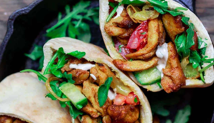 street style chicken shawarma,chicken shawarma recipe,chicken recipe,easy recipe,hunger struck,food