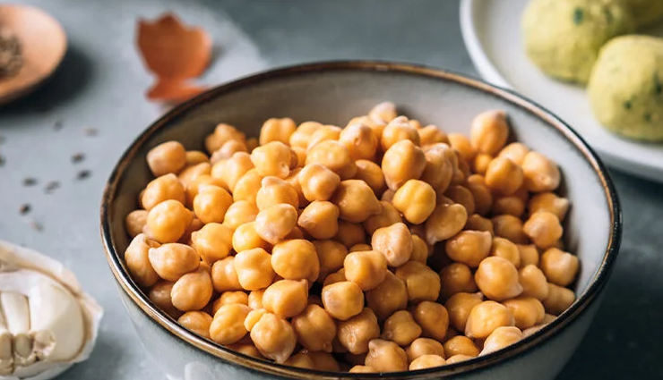 pindi chole recipe,chickpea curry,homemade indian curry,easy cooking,flavorful dishes,traditional recipes,vegetarian cuisine,north indian cooking,delicious meals,indian comfort food,cooking at home,indian spices,culinary delights