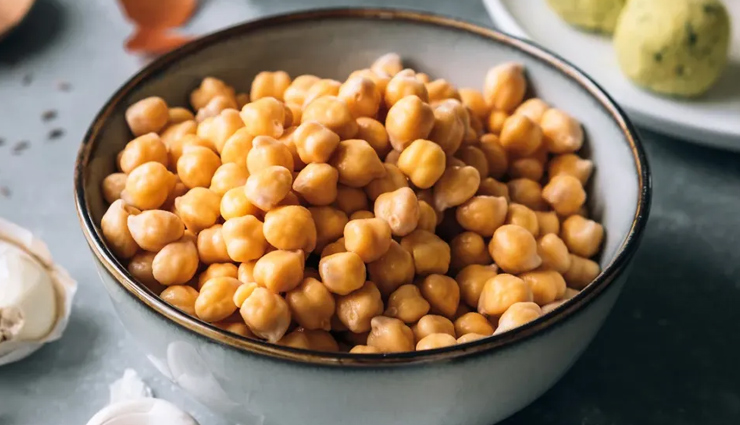 chickpea salad,recipe,vegetarian,healthy,easy,simple,quick,protein,fiber,mediterranean,vegan,gluten-free,salad,side dish,lunch,dinner,meal prep