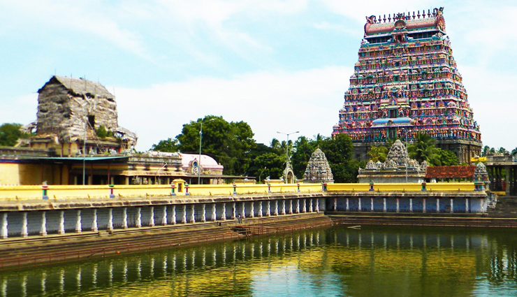 lord shiva temples south india,shiva temples in tamil nadu,brihadeeswarar temple thanjavur,meenakshi amman temple madurai,ramanathaswamy temple rameswaram,chidambaram nataraja temple,mallikarjuna temple srisailam,jyotirlinga shrines south india,shiva temples andhra pradesh,murudeshwar temple karnataka,dravidian architecture temples,unesco world heritage temples,hindu pilgrimage sites south india,spiritual significance shiva temples,mythological stories shiva temples,architectural marvels south india,cultural landmarks temples south india,historical temples lord shiva,religious tourism south india,devotion to lord shiva