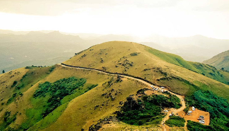 adventure activities south india,south india adventure destinations,kerala backwaters kayaking,chikmagalur trekking,gokarna beaches,hampi rock climbing,munnar paragliding,badami cave temples,varkala paragliding,ooty mountain biking,south india travel,adventure travel south india,thrill seekers south india,explore south india