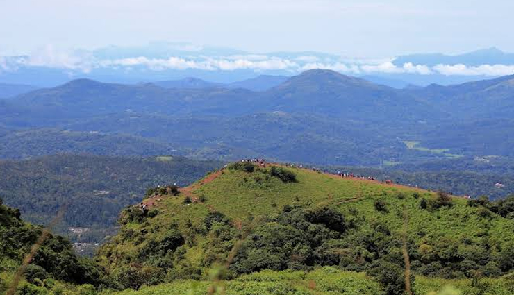 chikmagalur tourism,attractions in chikmagalur,places of interest in chikmagalur,tourist destinations in chikmagalur,chikmagalur sightseeing,mulayanagiri trek,baba budangiri peaks,seethalayanagiri hill,kemmangundi hill station,bhadra wildlife sanctuary,hebbe falls chikmagalur,chikmagalur hill stations,chikmagalur coffee plantations,chikmagalur temples,chikmagalur nature trails,chikmagalur adventure activities,chikmagalur waterfalls,chikmagalur wildlife sanctuaries,chikmagalur historical sites,chikmagalur scenic spots
